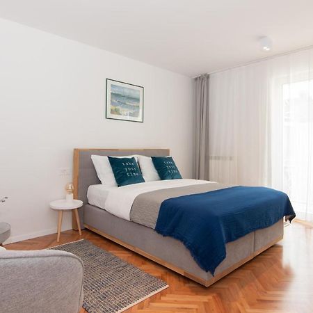 The Rose Garden Apartments Portorož Extérieur photo