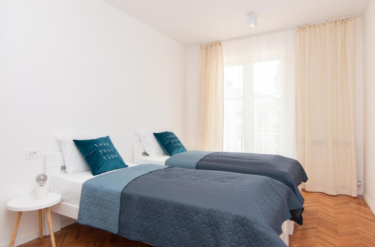 The Rose Garden Apartments Portorož Extérieur photo